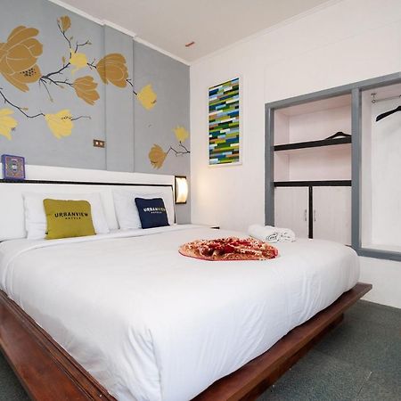 בוקיטינגי Urbanview Hotel Ananda Syariah By Reddoorz מראה חיצוני תמונה